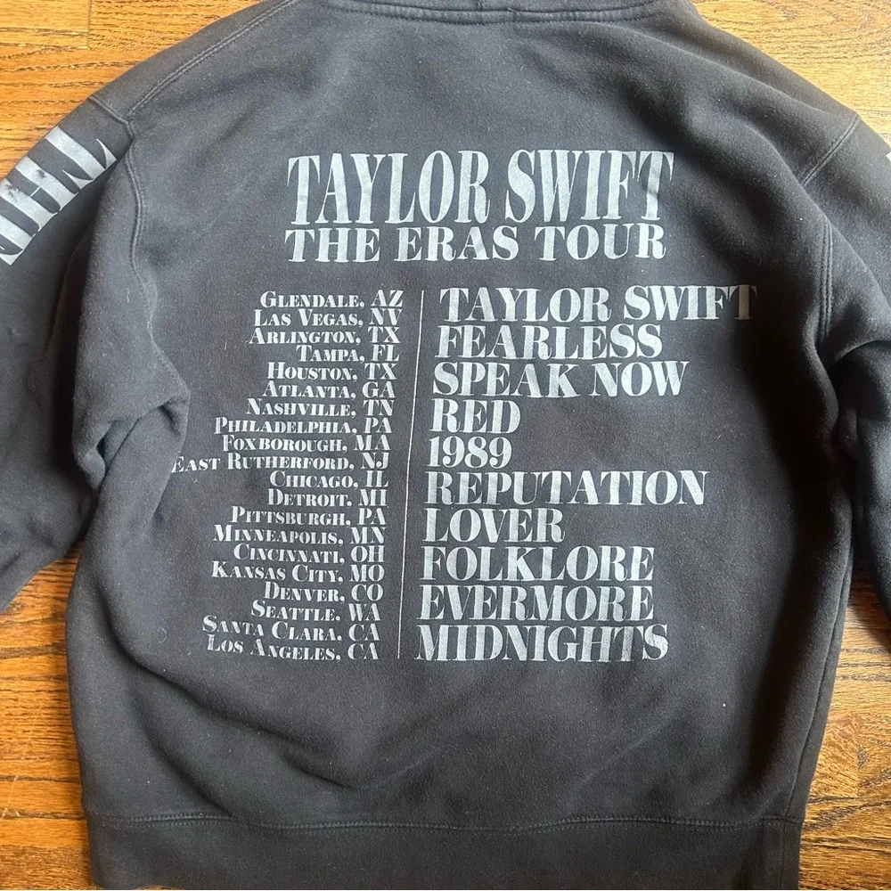 Taylor Swift Black Eras Tour Hoodie M - Picture 8 of 8